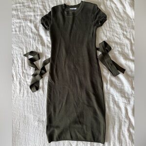 Dex Black Bodycon Midi Dress Crew Neck Short Sleeve